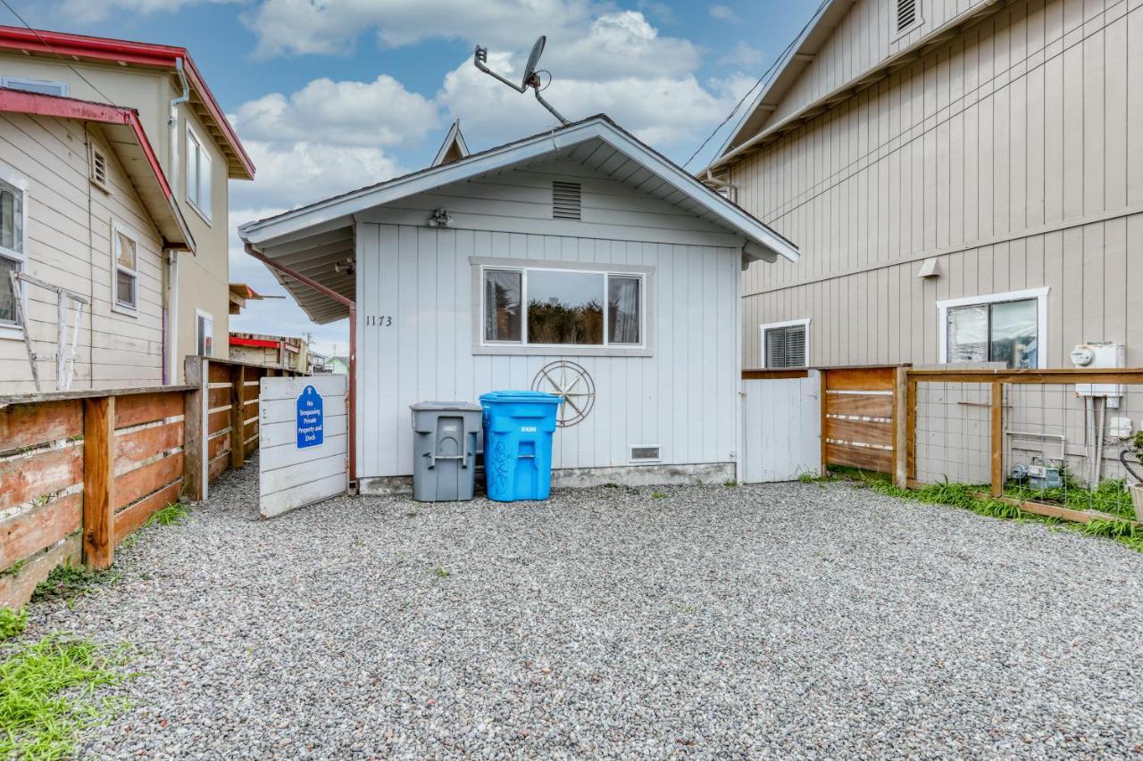 Cottage On The Canal Eureka Exterior photo